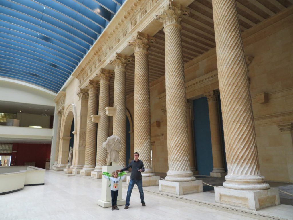 Section of the Great Colonnade of Apamea (Syria).